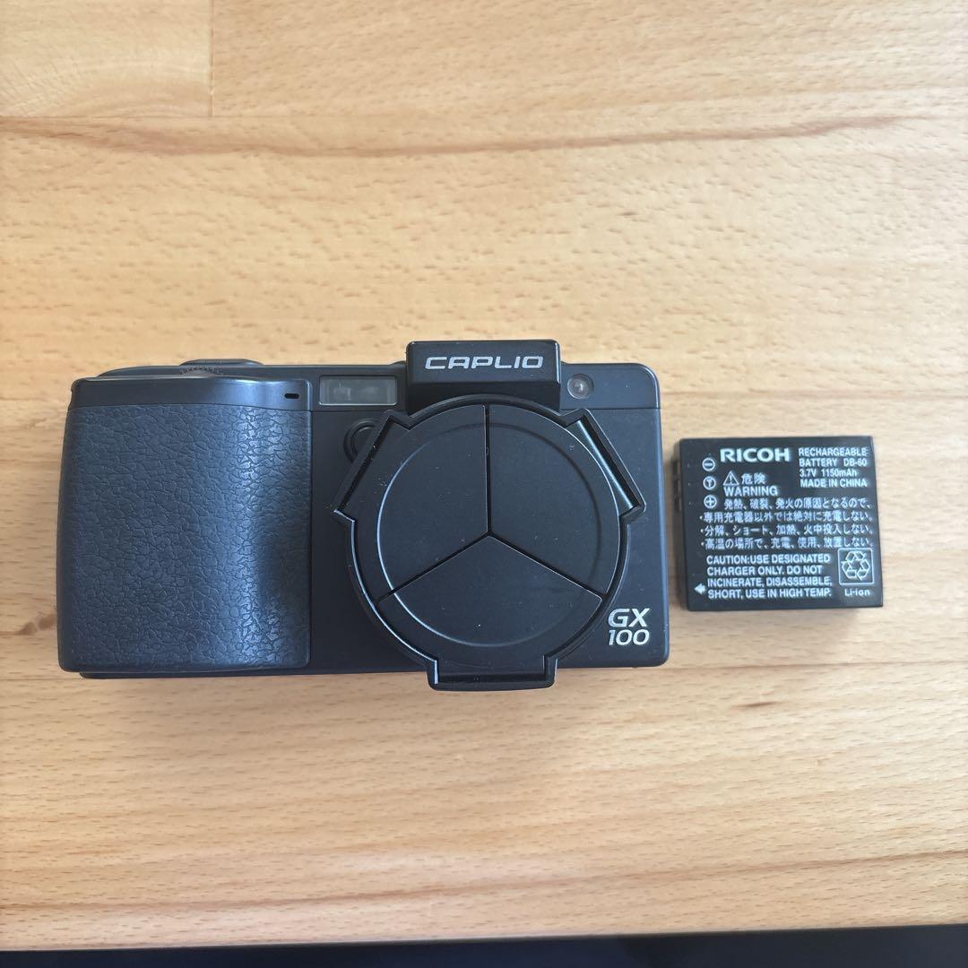 ジャンク品　RICOH Caplio GX100 デジタルカメラ