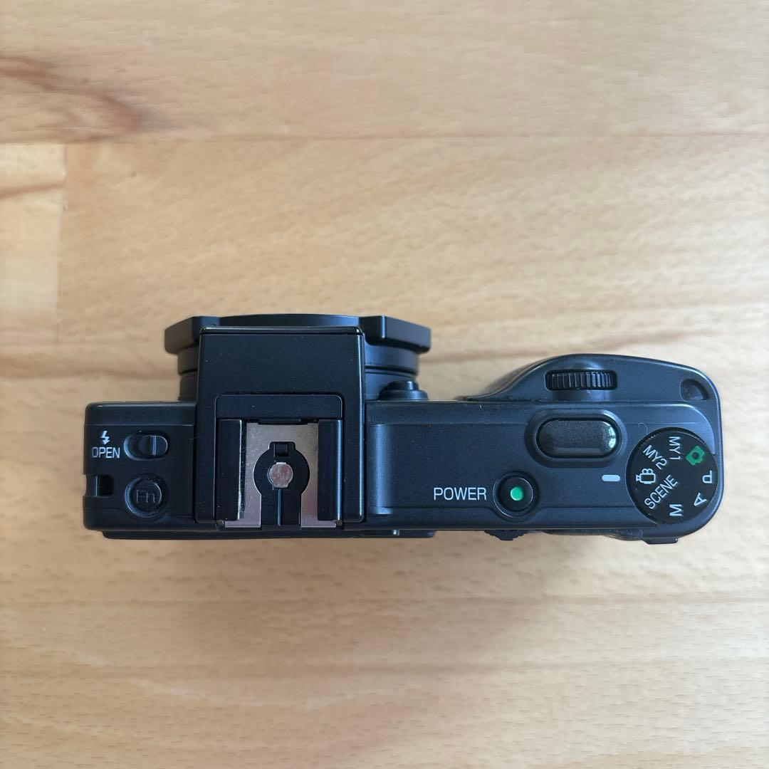 ジャンク品　RICOH Caplio GX100 デジタルカメラ