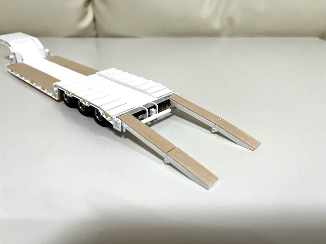 1/50 3軸低床トレーラー自動あゆみ　ケンクラフト プロフィア 用　重機　建機