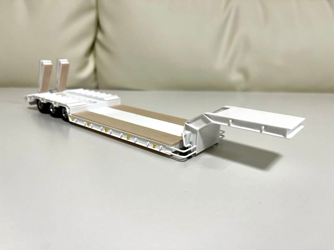 1/50 3軸低床トレーラー自動あゆみ　ケンクラフト プロフィア 用　重機　建機