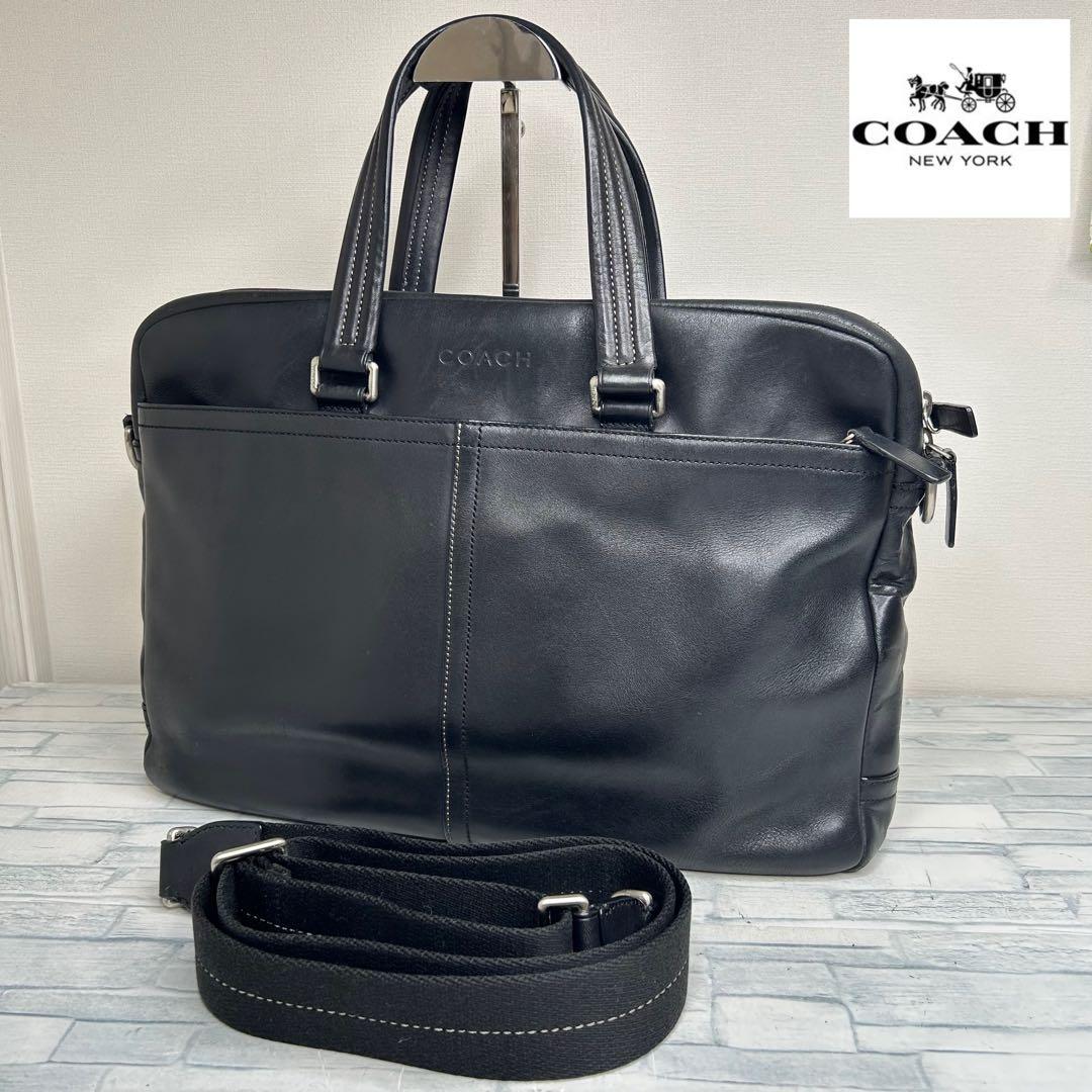 ヨッシー　55 美品　COACH コーチ ショルダーバッグ　ビジネスバック