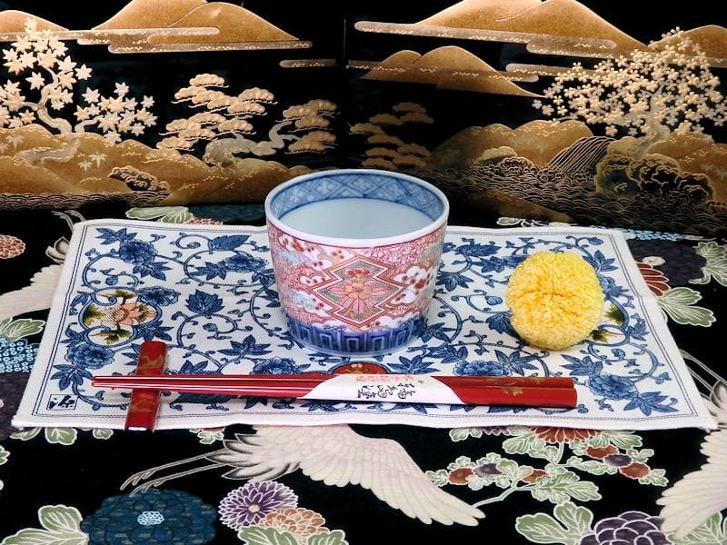 古伊万里　金襴手　松皮菱に松竹梅の図　蕎麦猪口　D385AS-CUb