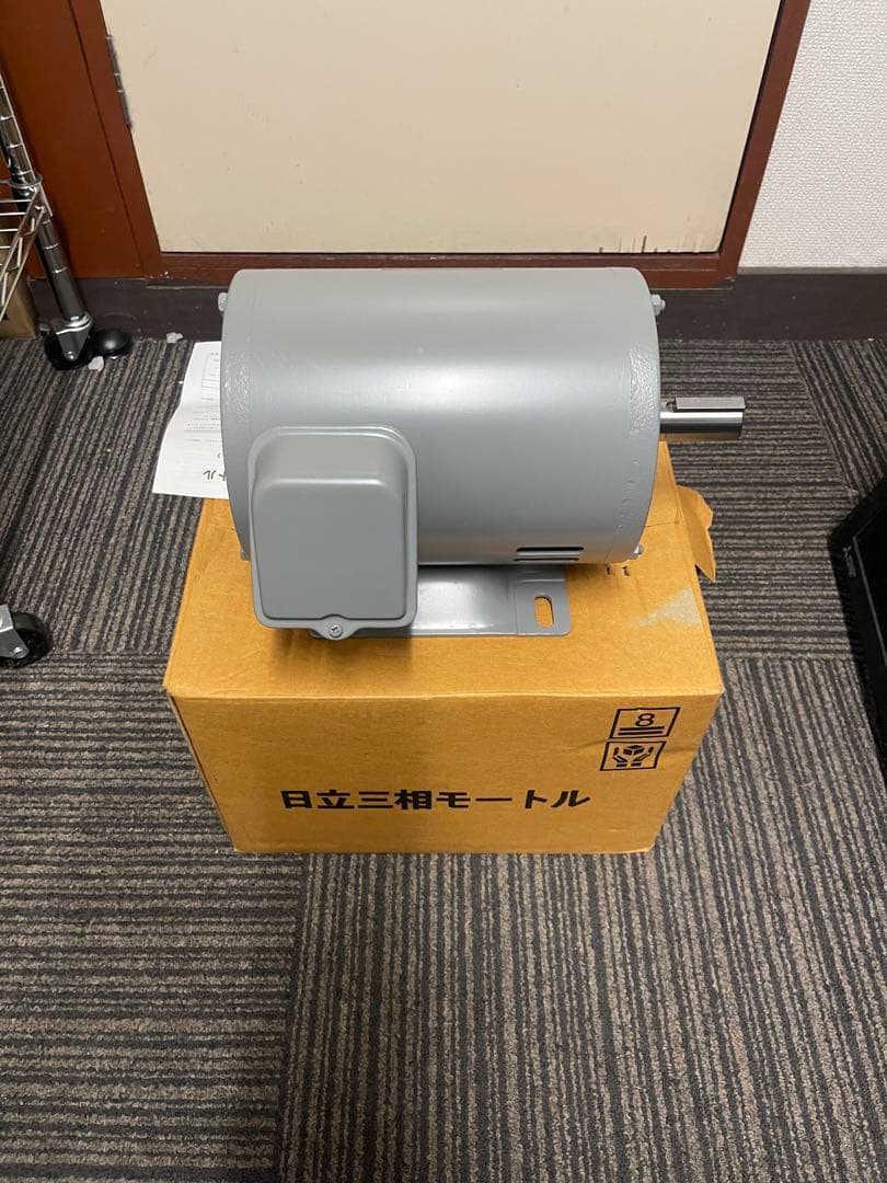 日立製　三相誘導モータ　1. 5KW EFOUP-K 4P