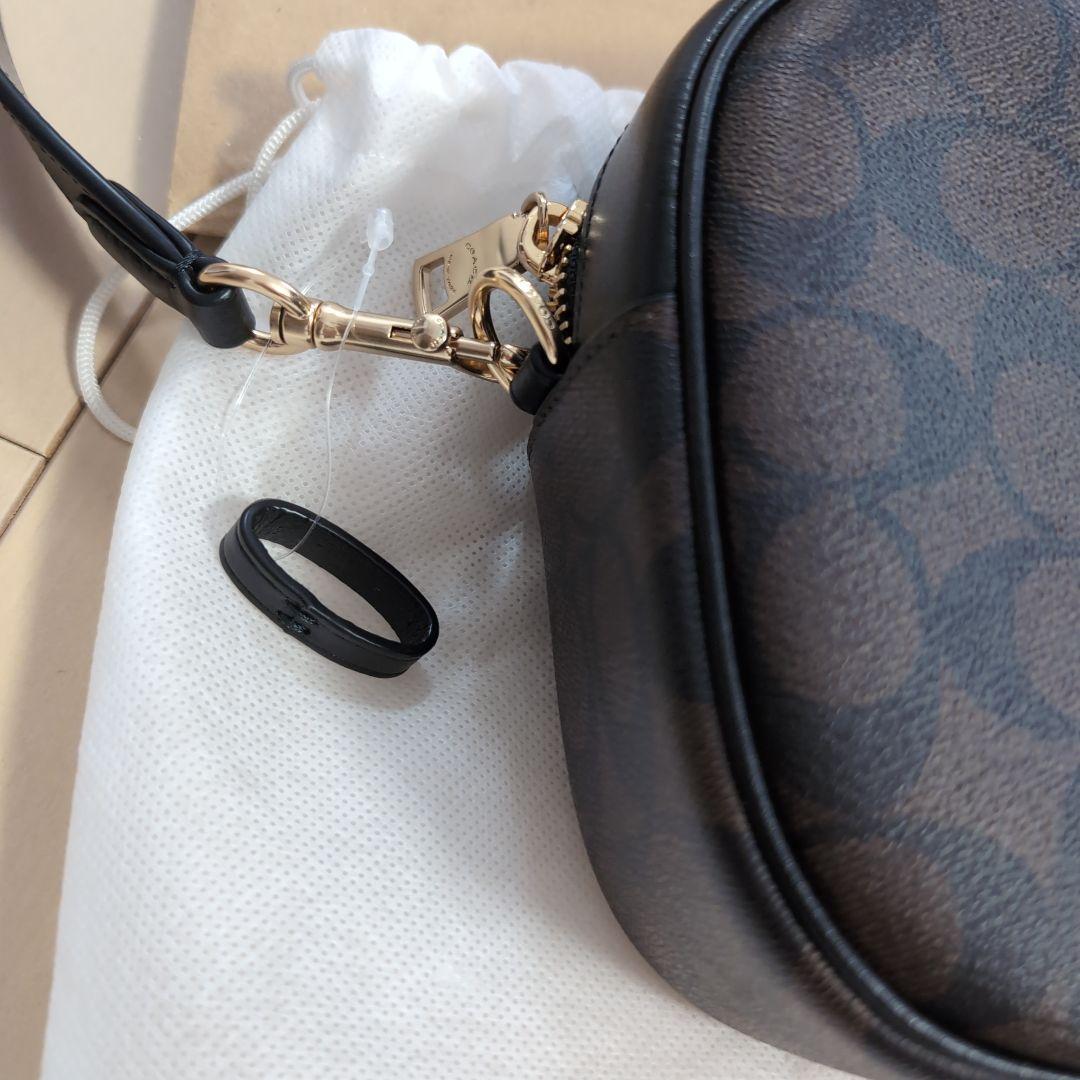 COACHショルダーバッグ　ブラウン