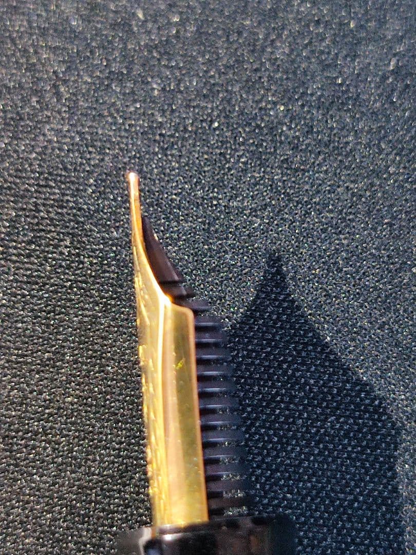 セーラー万年筆　プロフィットレアロ万年筆 中細字