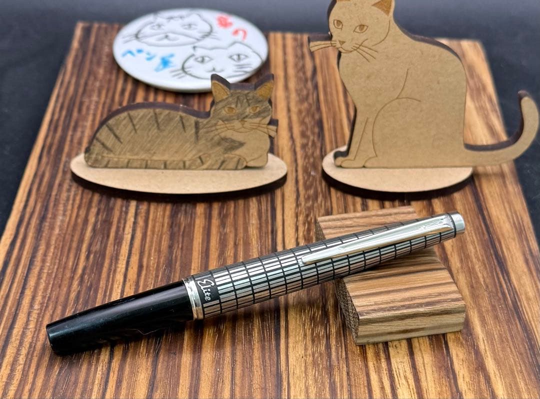 Pilot 万年筆 エリート 蝕刻 ショート 18K 画像要確認