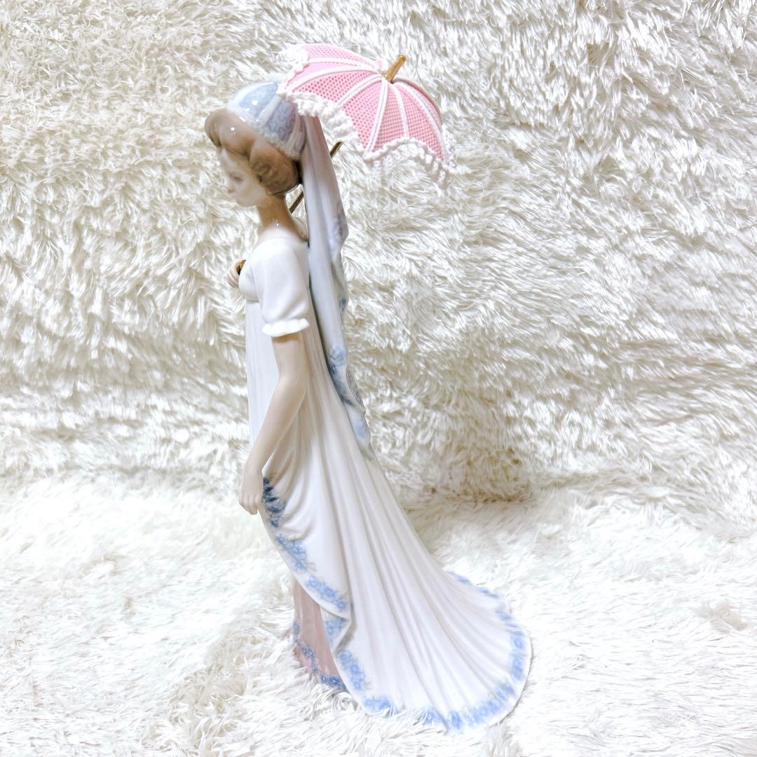 【希少】【美品】　リヤドロ　ベニスの女性　傘をもった女性 パラソル