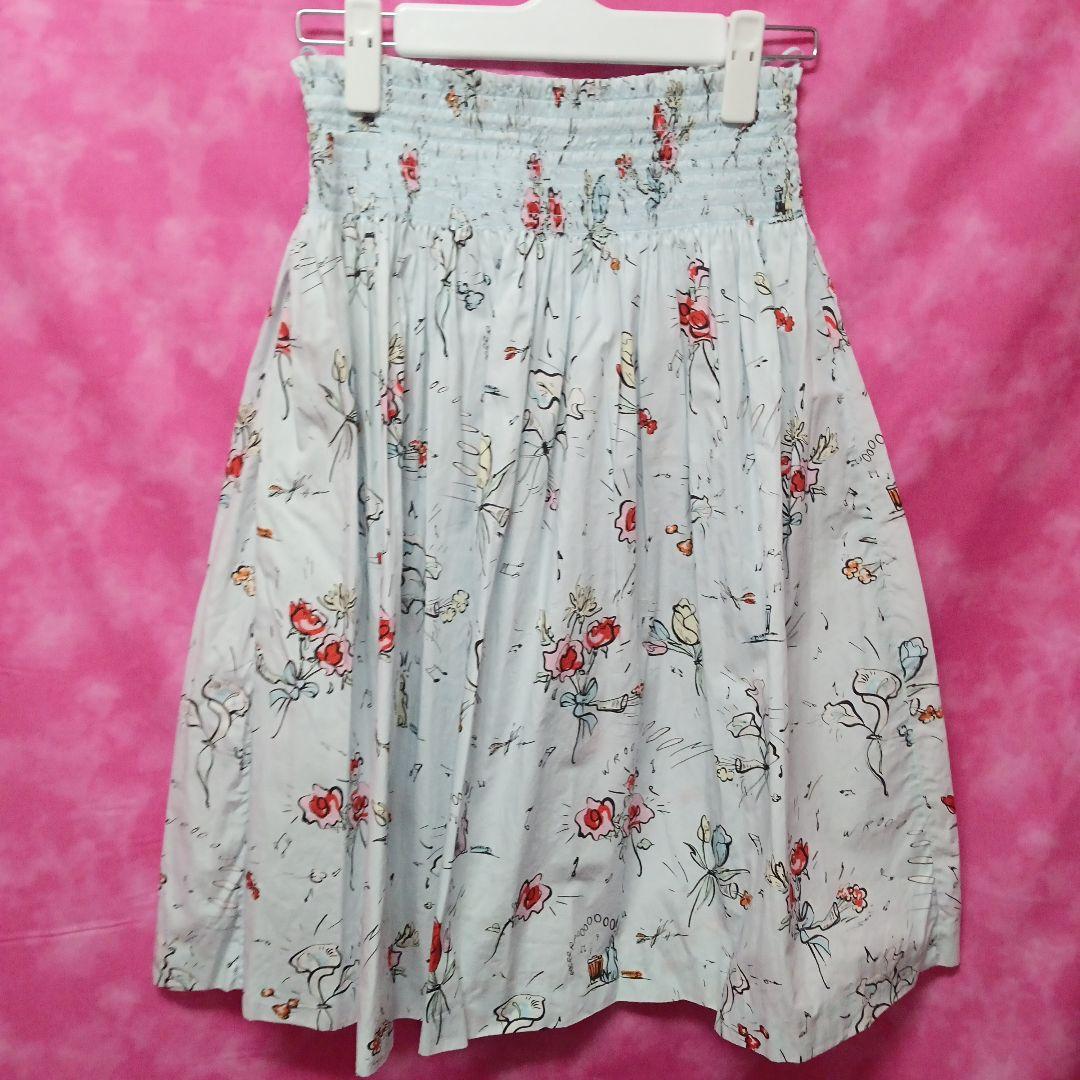 この夏はプラダ！　軽やかなスカート　水色　L イタリア製　¥18000 ↓