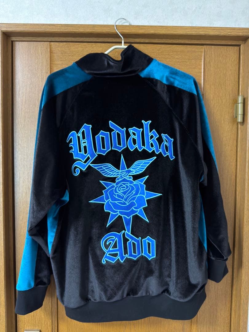 Ado ファッショナブル 「よだか」トラックジャケット XL缶バッジ付
