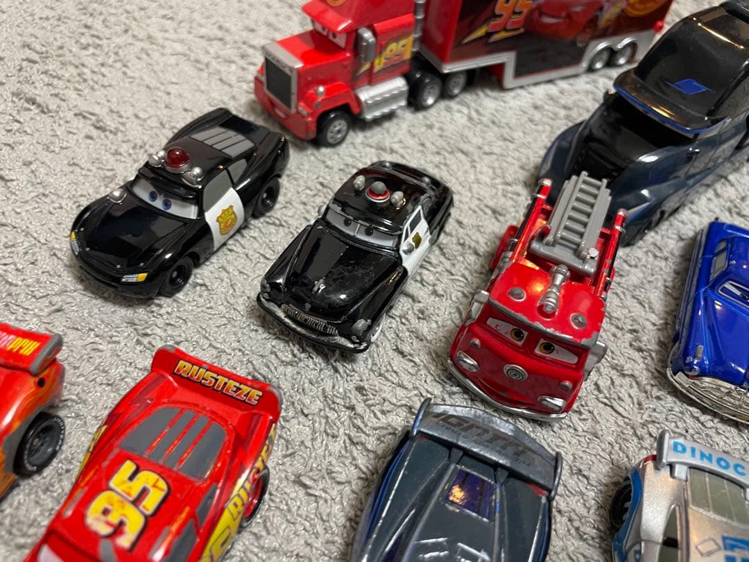 カーズ トミカ ミニカー トレーラーセット