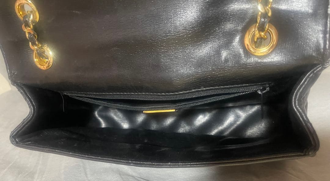 ひ*り様 Givenchy 黒いキルティングショルダーバッグ