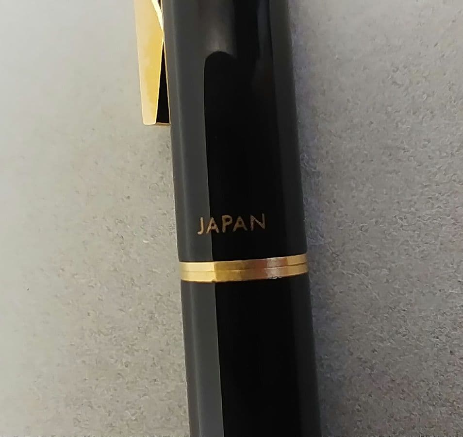 ★PILOT　グランセ　ボールペン　URUSHI　　うるし