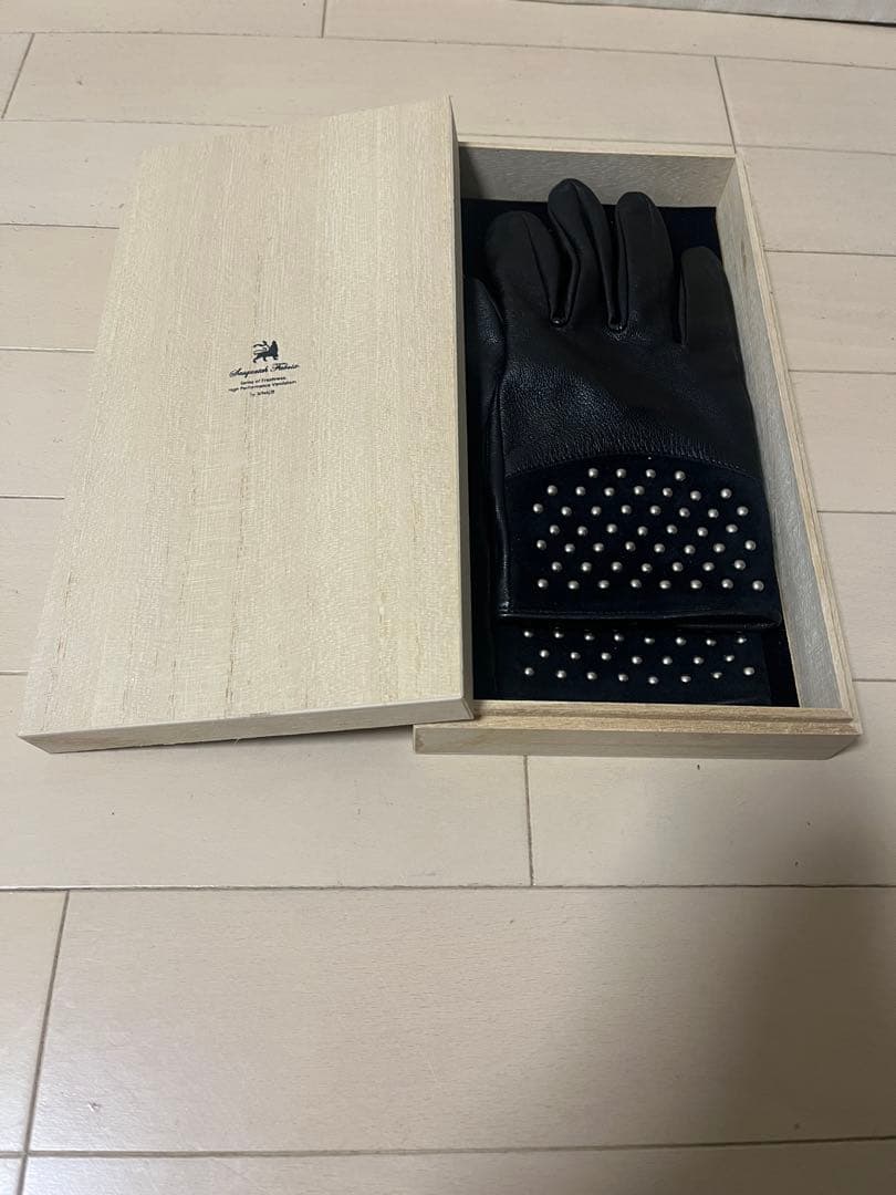 Sasquatchfabrix.　スタッズ　グローブ