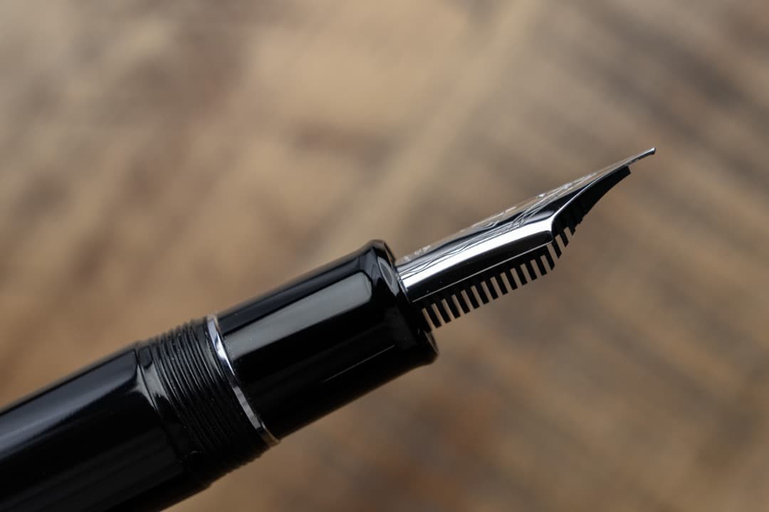 セーラー万年筆 キングプロフィット エボナイト シルバー 万年筆 中字