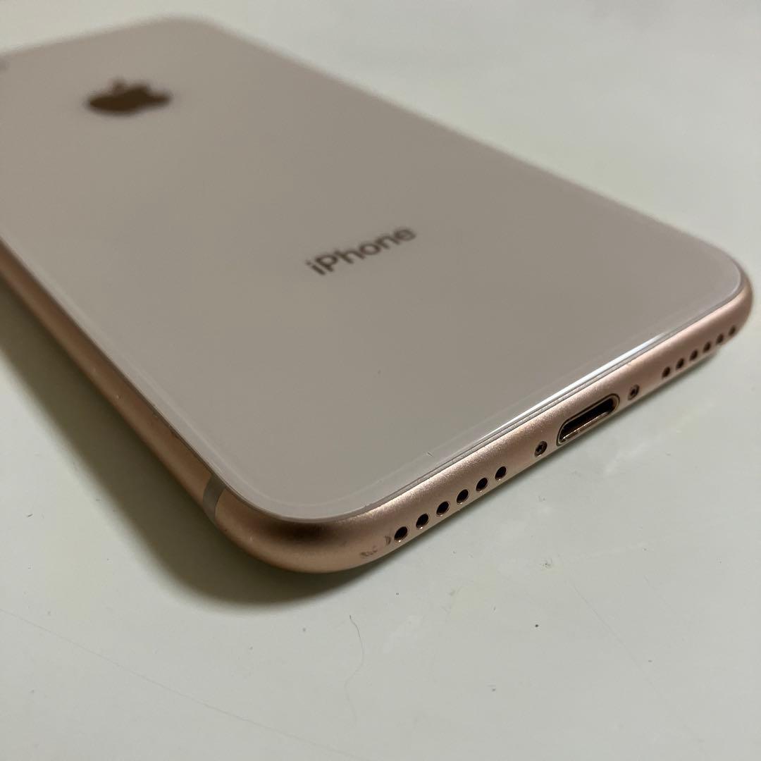 87% iPhone8 Gold 64GB SIMフリー