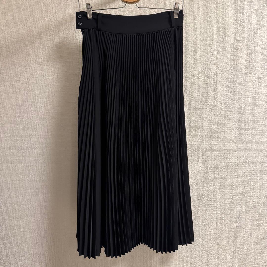 【美品】HYKE ハイクPLEATED SKIRT プリーツスカート 2サイズ