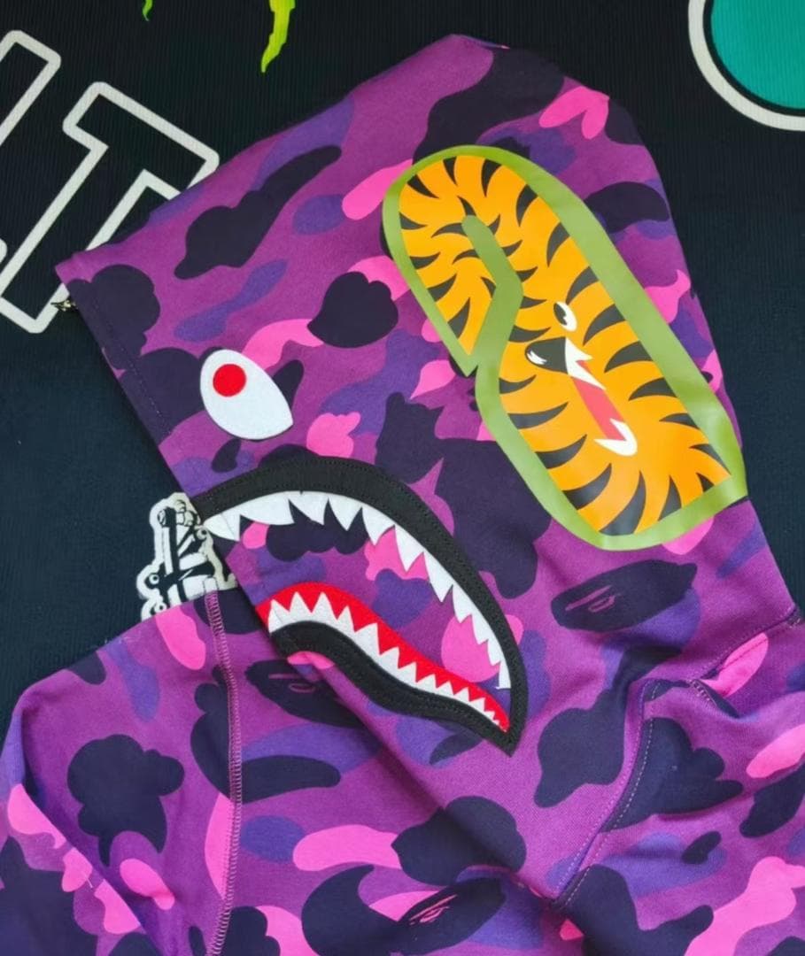 BAPE ADULTS フーディ ジップアップ シャークパーカー