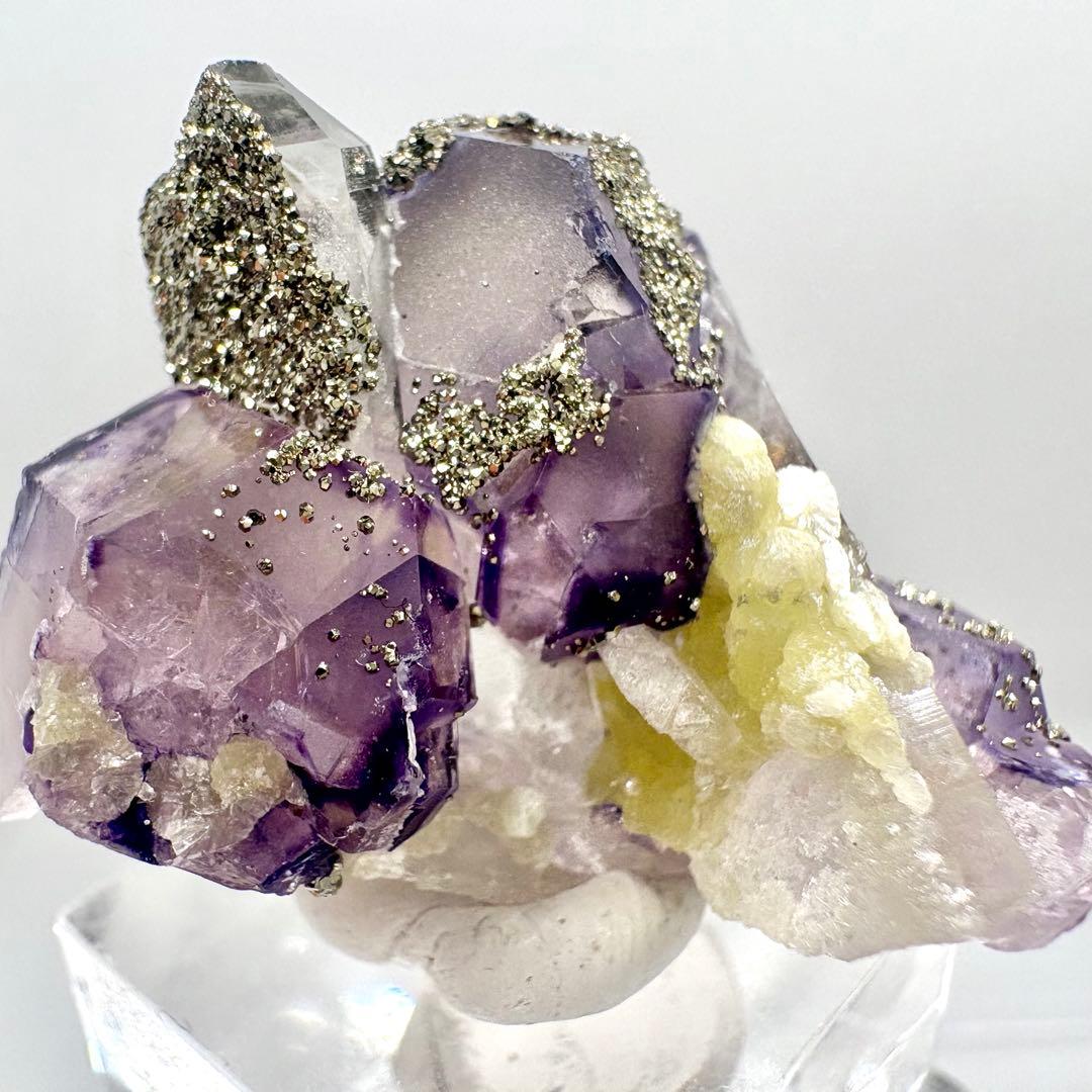 576 中国 内モンゴル産 フローライト&パイライト&クォーツ