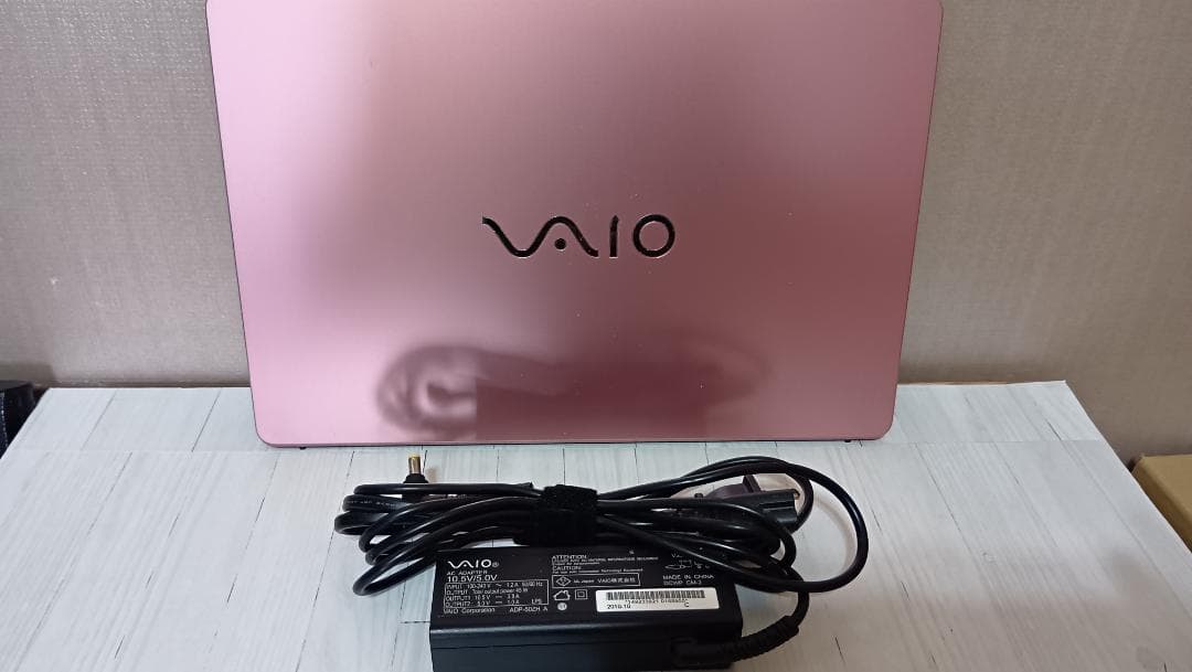 ピンキーなVaio VJS111 第6世代i5 美品