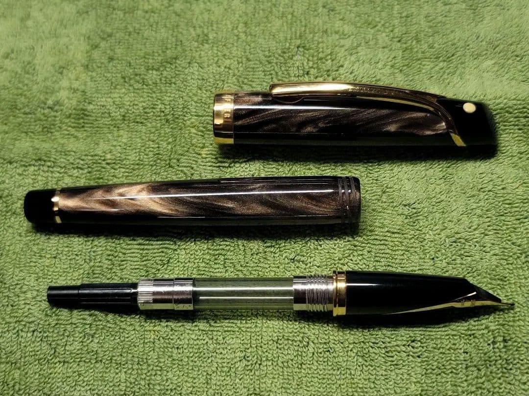 シェーファー万年筆 VLRグロッシーブラウン 美品