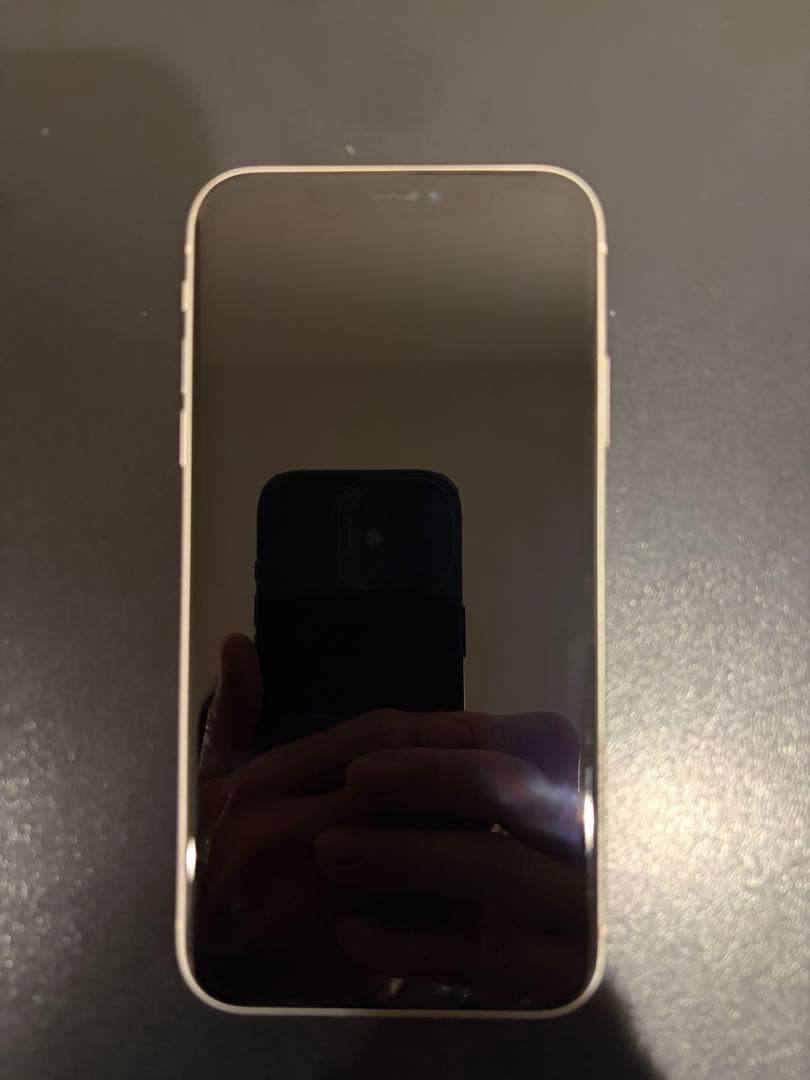 Apple iPhone 11 ホワイト　64G 美品