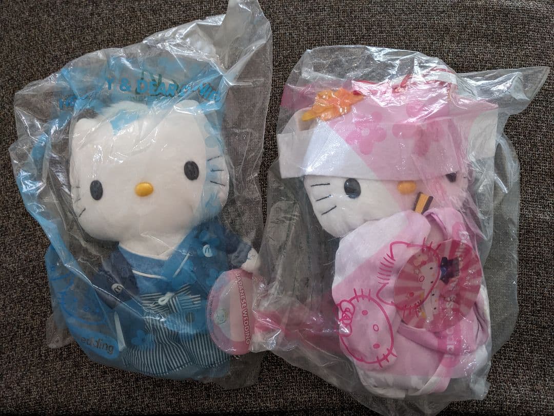 【未開封未使用送料無料】マクドナルド　キティ　　ぬいぐるみセット