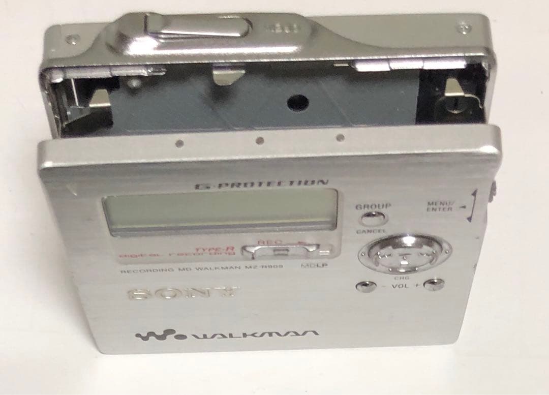 【ジャンク】SONY MDプレーヤー MZ-R909 ￼￼+ SONYマイク