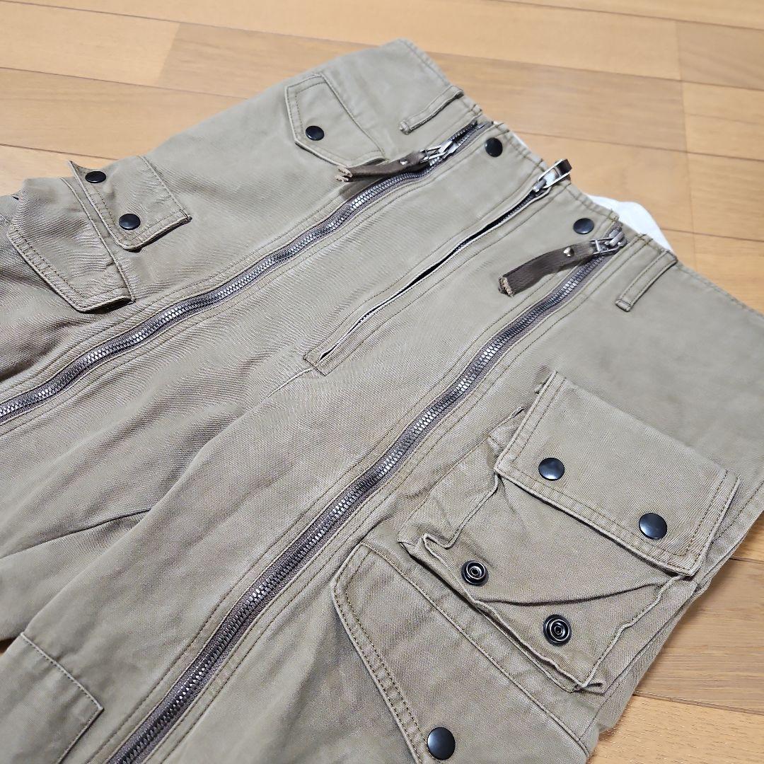 ユリウス フルジップ カーゴパンツ カーキ