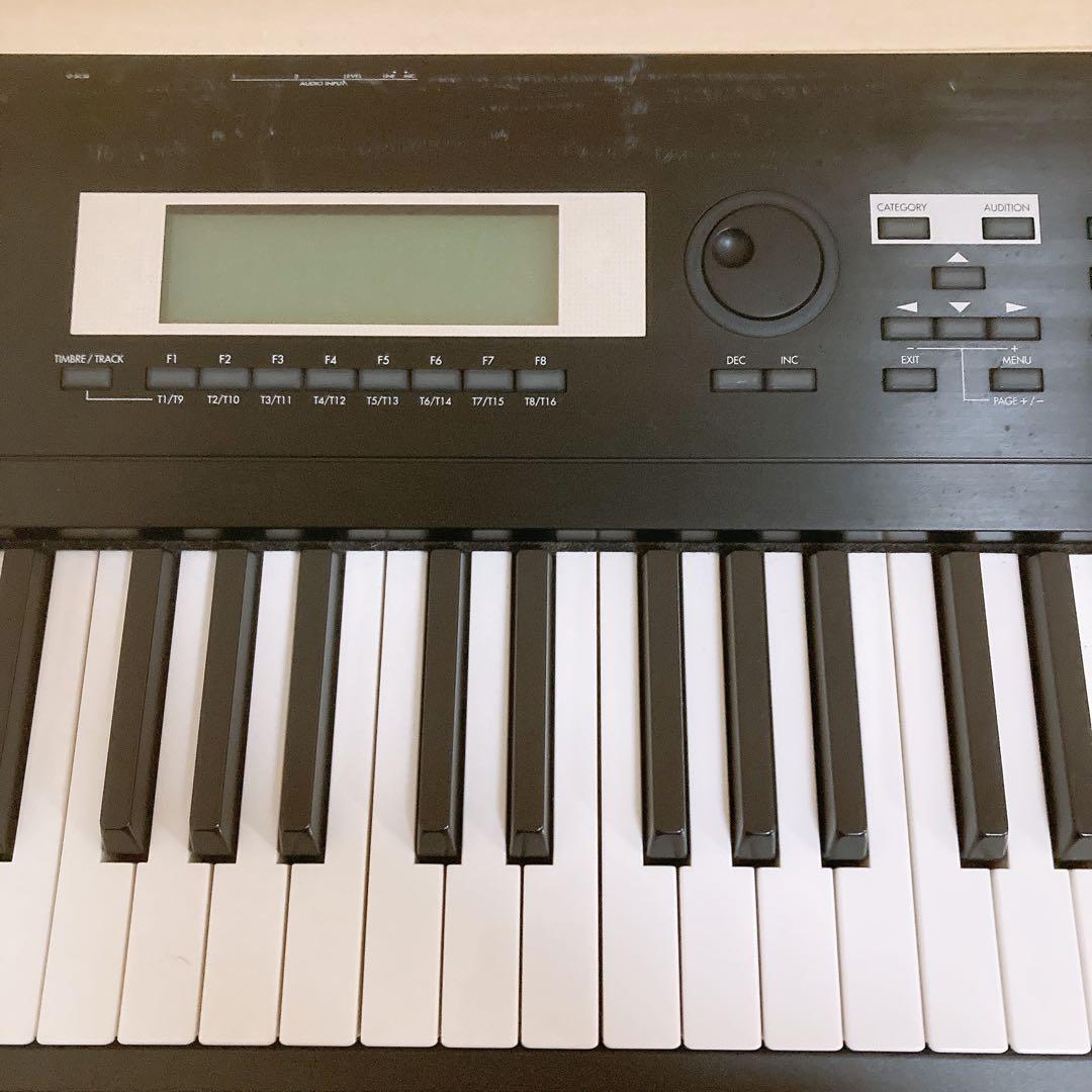 KORG TR88 シンセサイザー コルグ