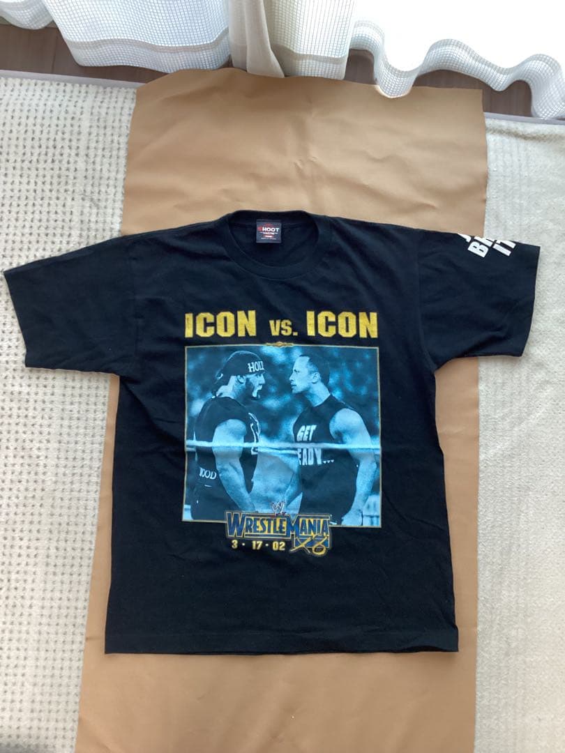 K*é様 【レア】WWE レッスルマニア ホーガンVSロック Tシャツ　WWF