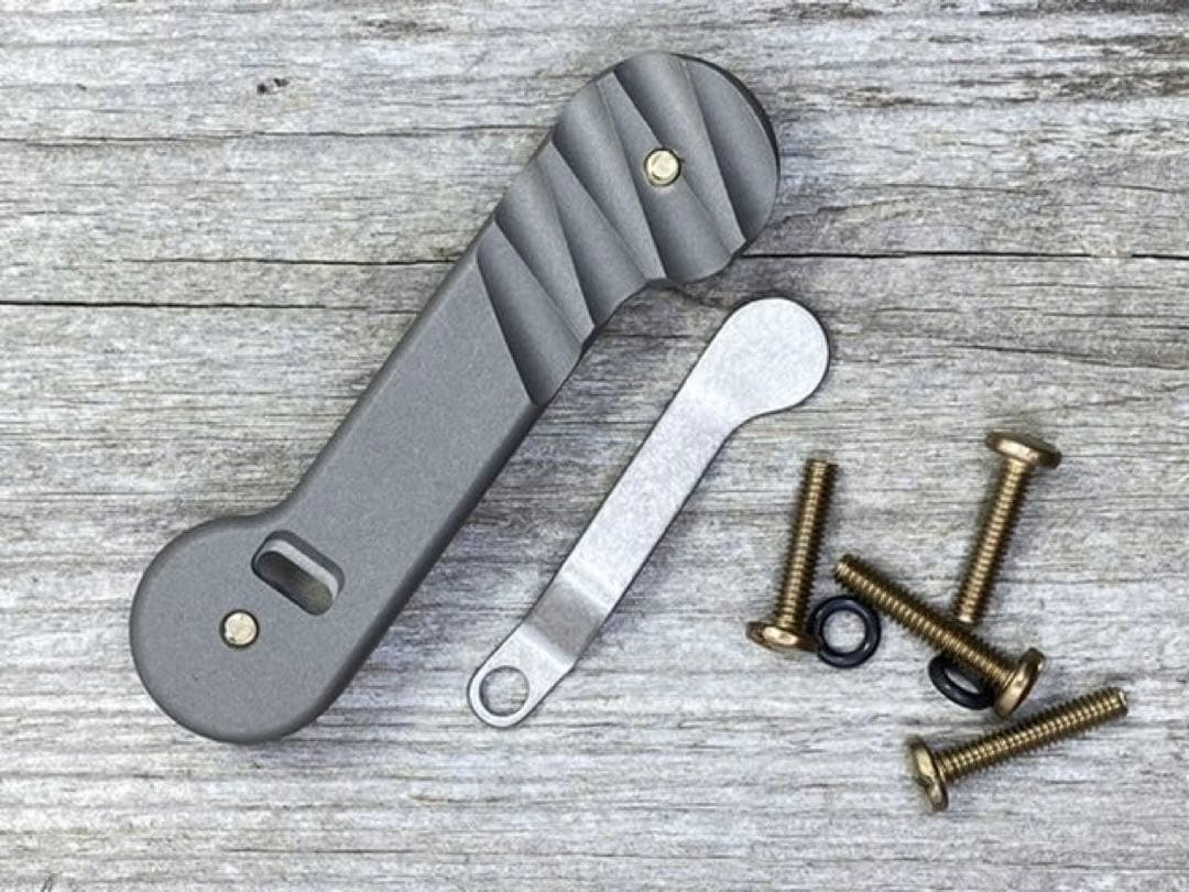 その他 KeyBar Half Carved Titanium