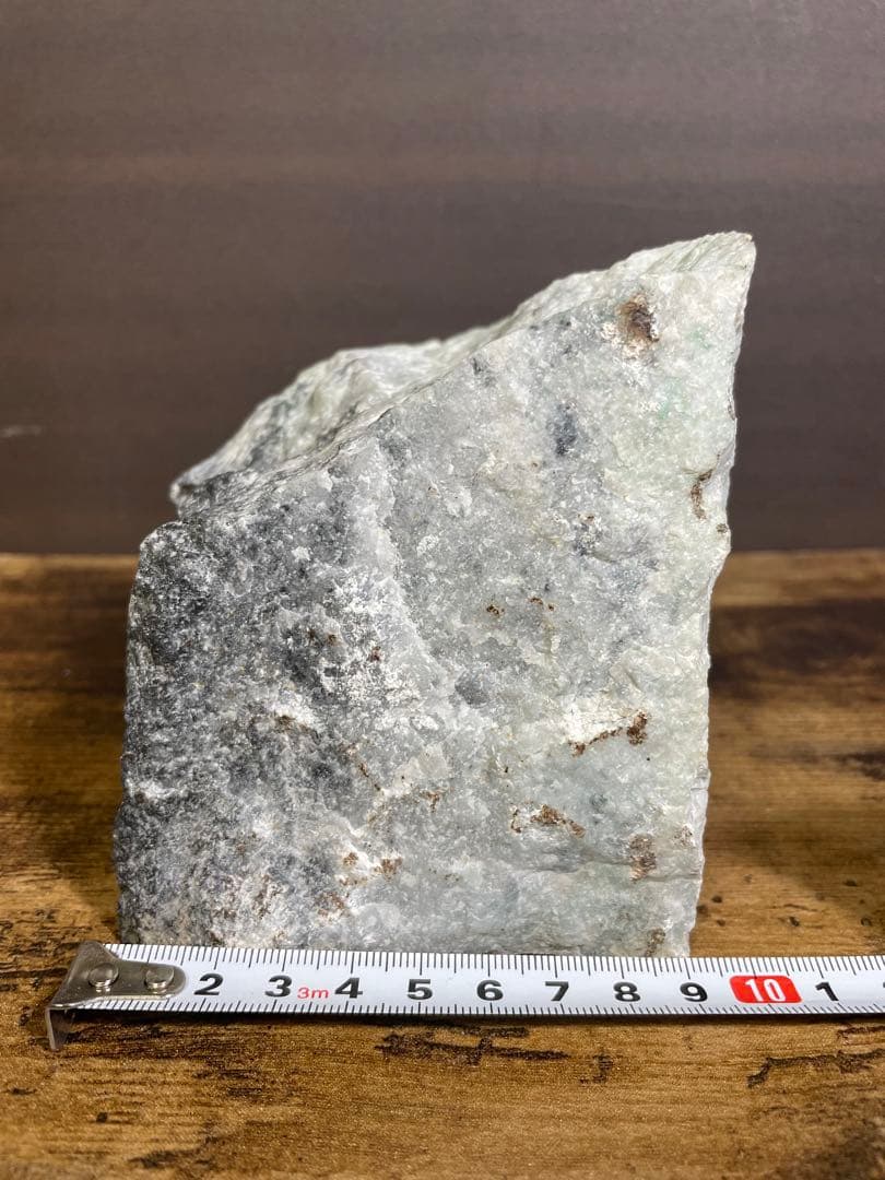 約2300g 糸魚川 翡翠 良質 緑黒