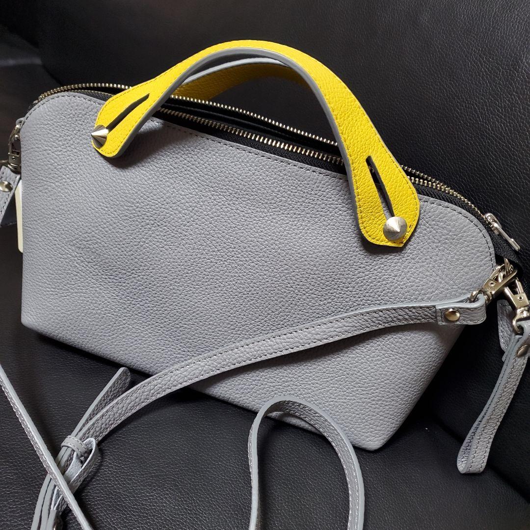 イタリア製牛革ショルダー