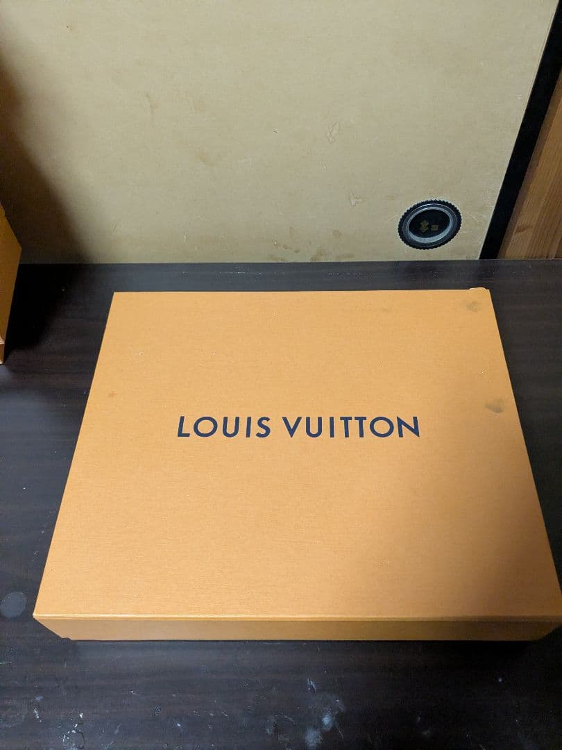 LOUIS VUITTON ギフトボックスとバッグセット