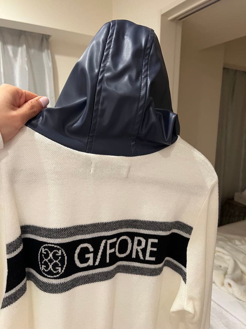 G/FORE フード付きセーター ホワイト・ネイビー
