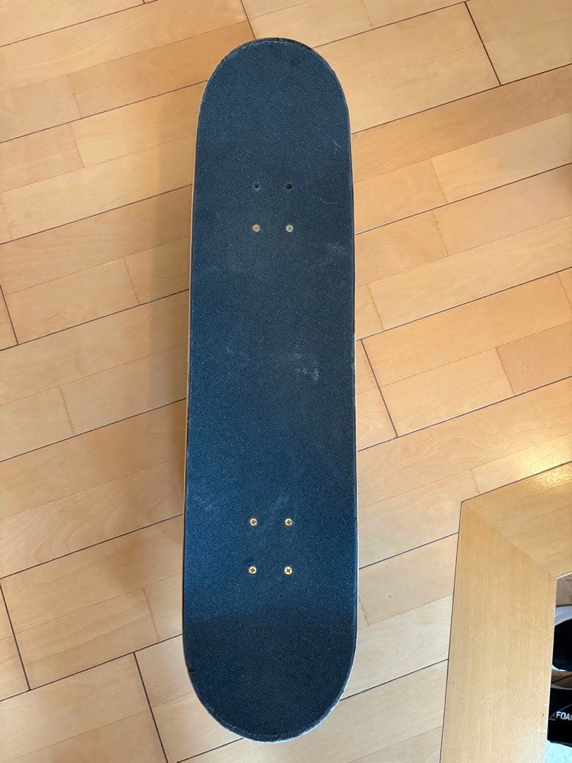 GIRL Briana Geering スケートボード