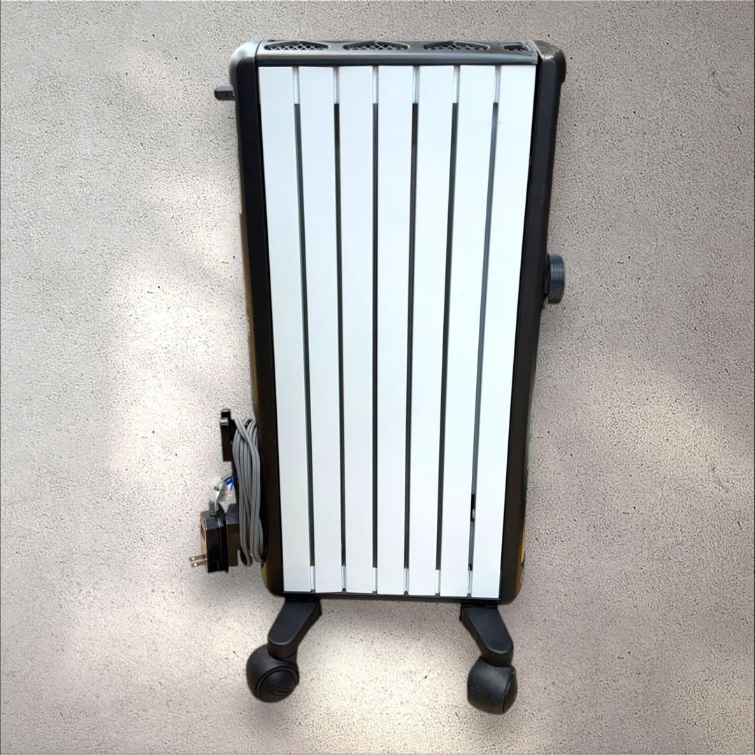 DeLonghi オイルヒーター （6-8畳）MDHS09-BK