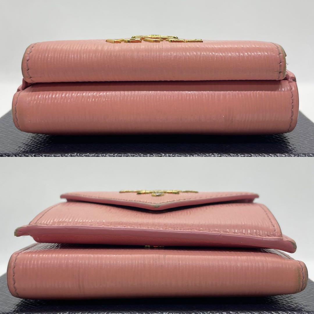 【美品】プラダ 三つ折り財布 コンパクト財布 サフィアーノレザー 小銭 ピンク
