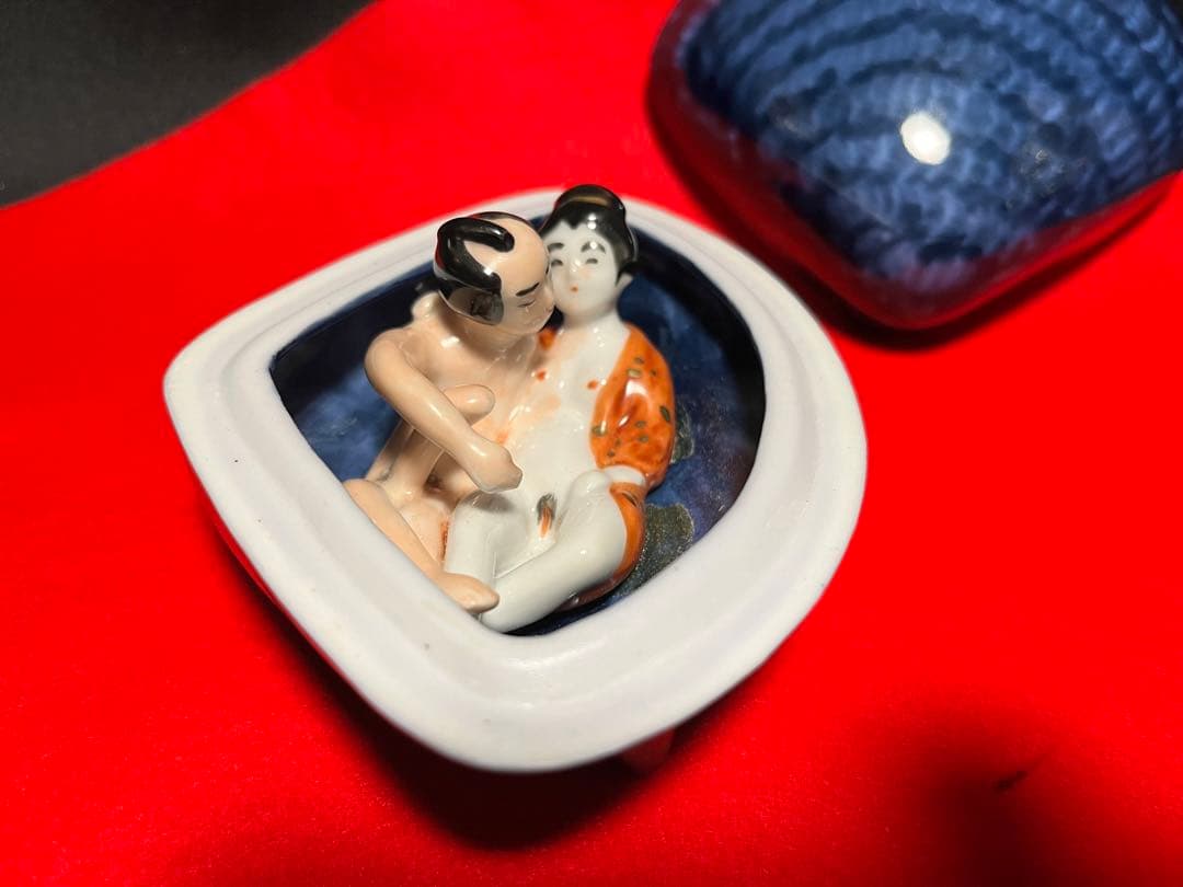 春画 陶器 貝合わせ 日本陶芸 骨董 しゅんが はまぐり型 置物