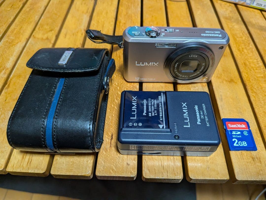 Panasonic パナソニック デジタルカメラ LUMIX DMC-FX100