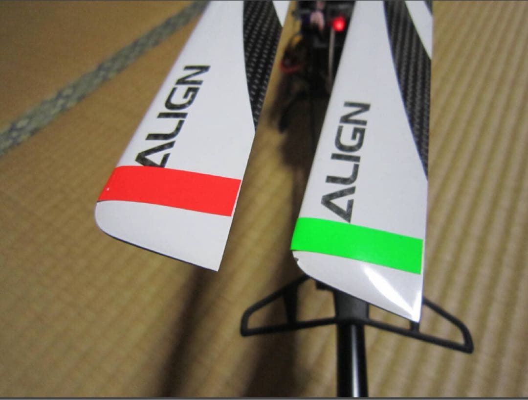 が*丸様 V450D03 RCヘリコプター　新品バッテリー　新品キャビン1台　操