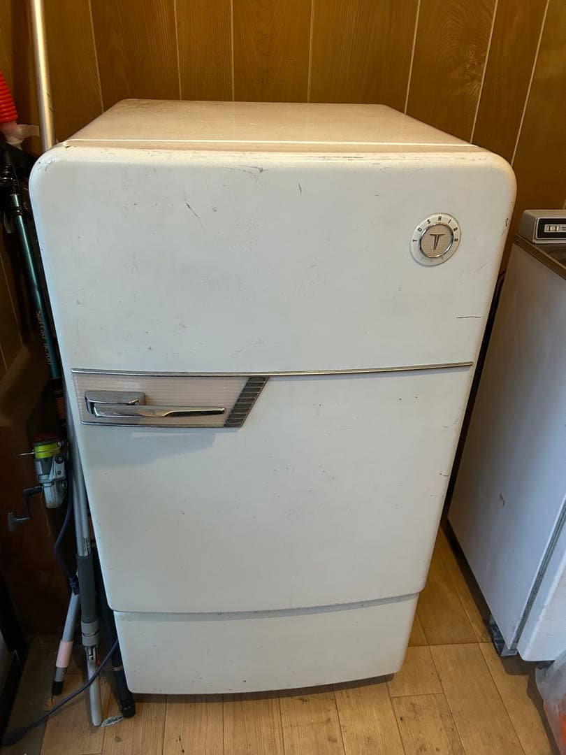 昭和30年代　東芝　電気　冷蔵庫　昭和レトロ　当時物　アンティーク　雑貨　家電