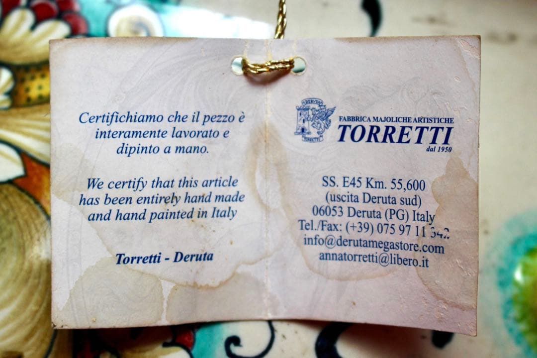 イタリア雑貨【デルータ　マヨルカ焼き　蓋付きセンターピース】