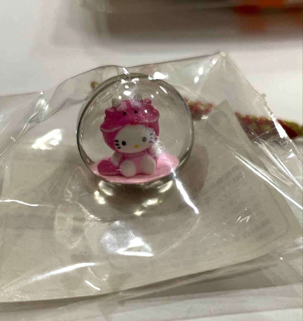 亀*様 ハローキティ 根付 ストラップ【希少】 十二支　辰　水入り丸玉根付け
