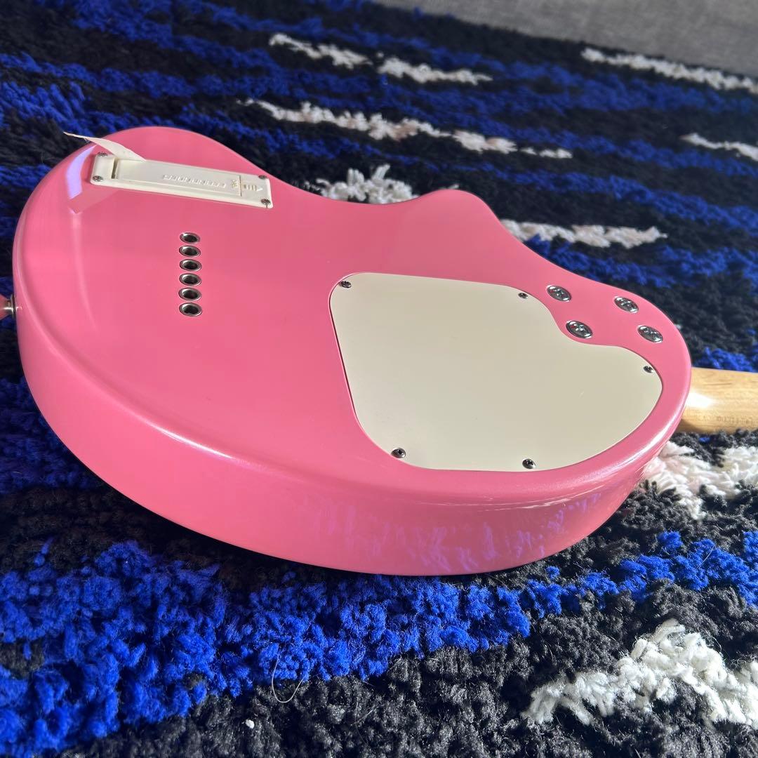 Fernandes ZO-3HK サンリオコラボモデル ハローキティ