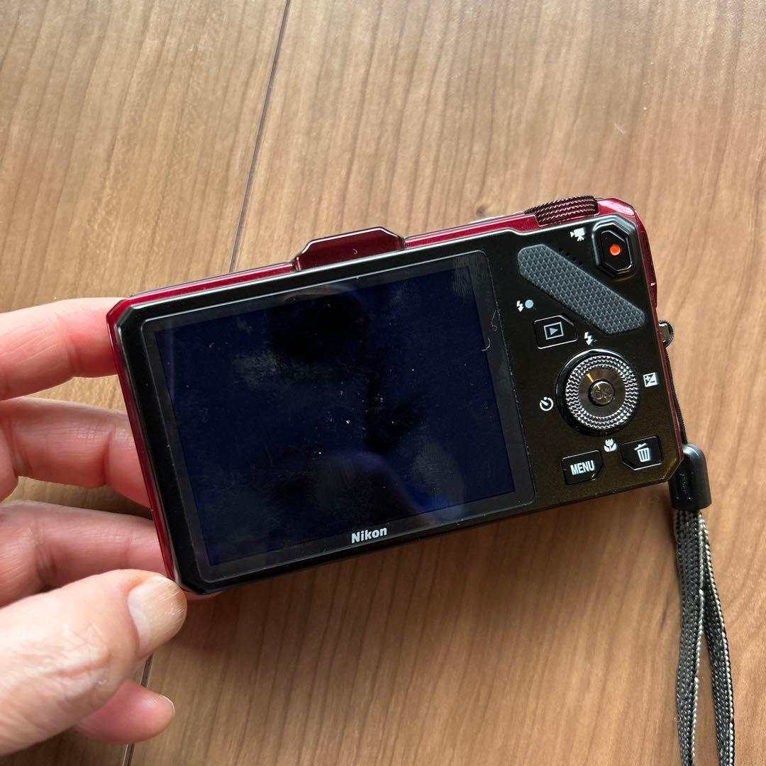 Nikon COOLPIX レッド 18倍ズーム