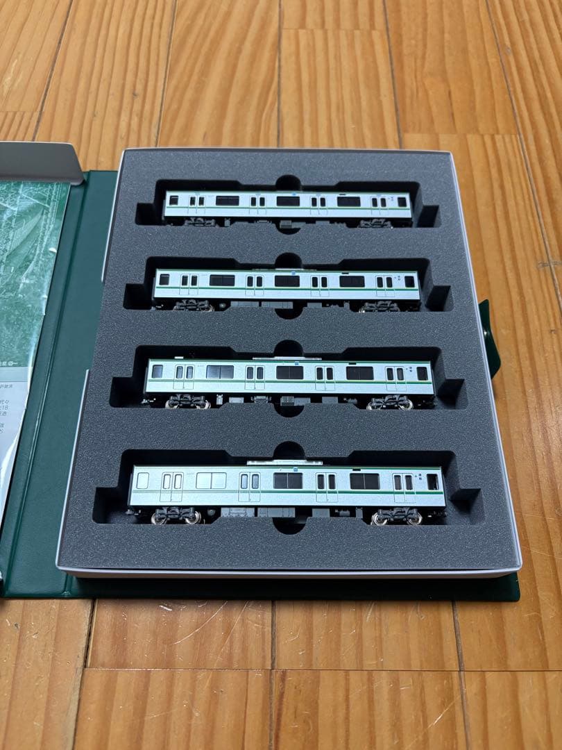 KATO 10-1605・1606 東京メトロ 千代田線16000系 5次車