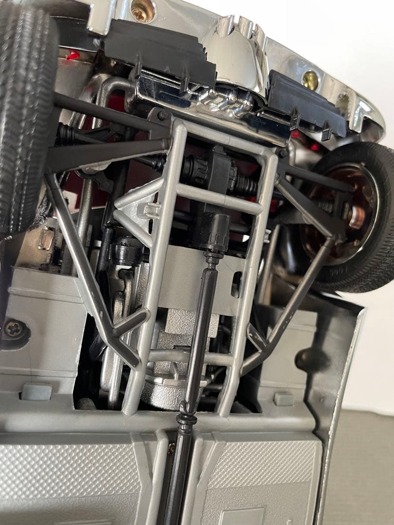 Revell社AUDI AVUS Quattroダイキャストメッキ1/18レア