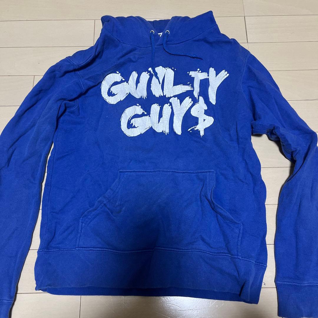 GUILTY GUYS 青 フーディー
