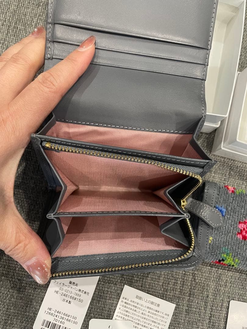 専用出品⭐︎フェイラー　ハイジ　グレー 花柄 二つ折り財布
